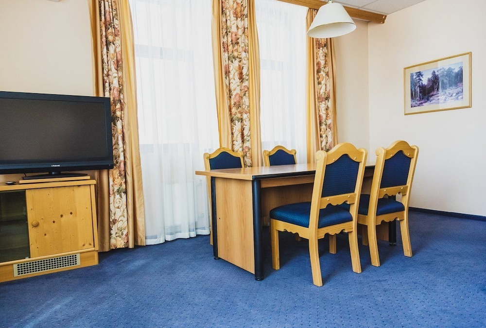 Studio Suite photo 3