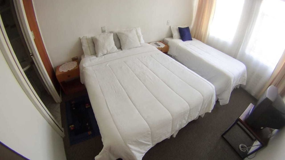 Standard Triple Room, Multiple Beds, Non Smoking photo 2