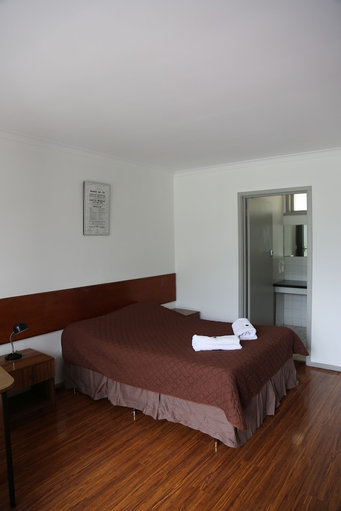 Double Room - 3 Night Minimum photo 3