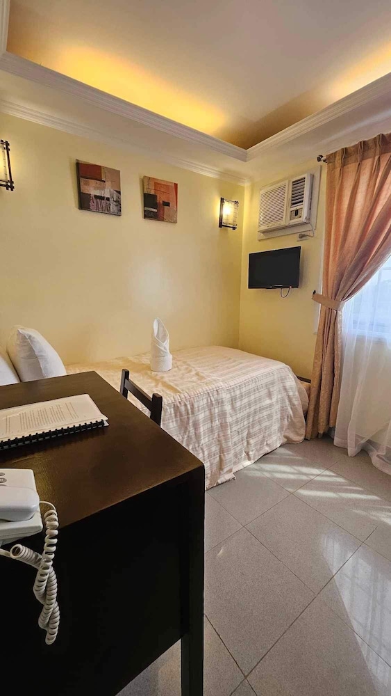 Standard Single Room, Non Smoking, Private Bathroom