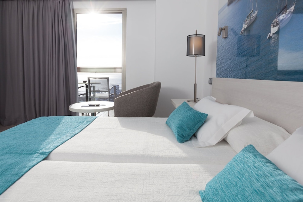 Standard Double Room, Tower (2 Adults + 1 Child)