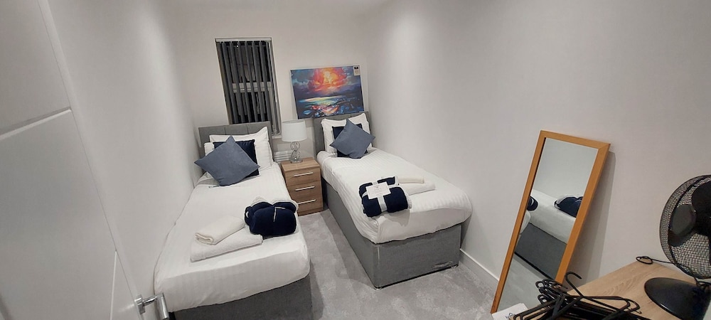 Basic Apartment photo 3
