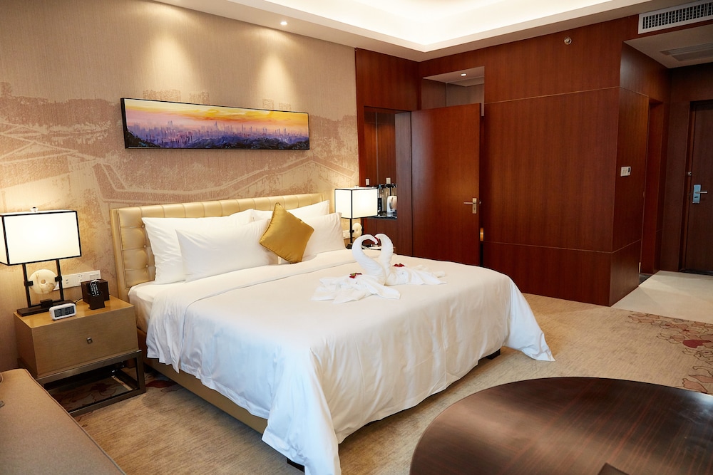 Business Suite photo 2