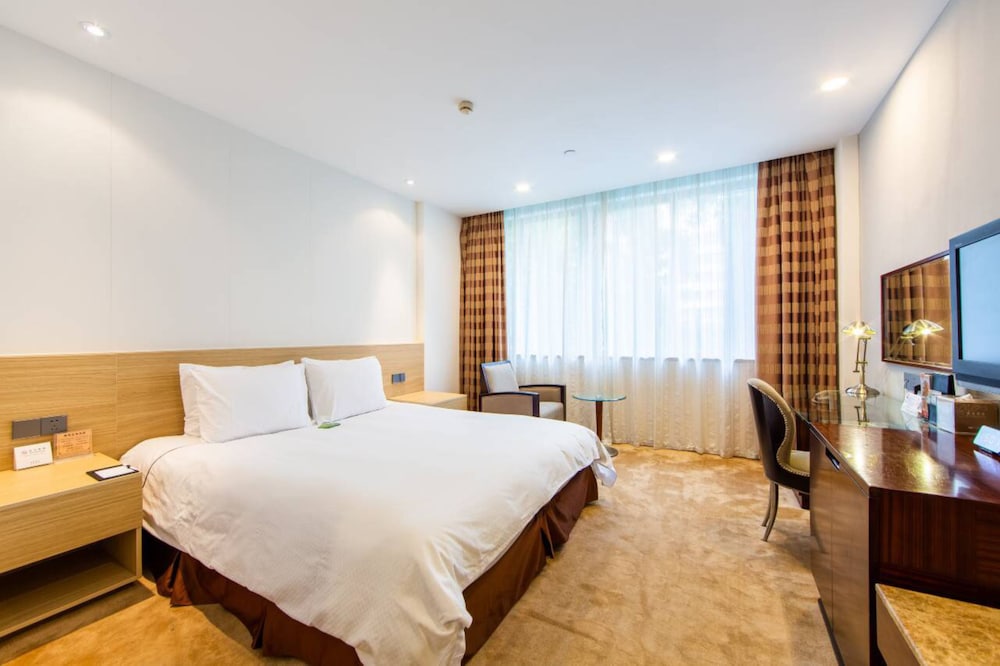 Standard Queen Room - Photo 3