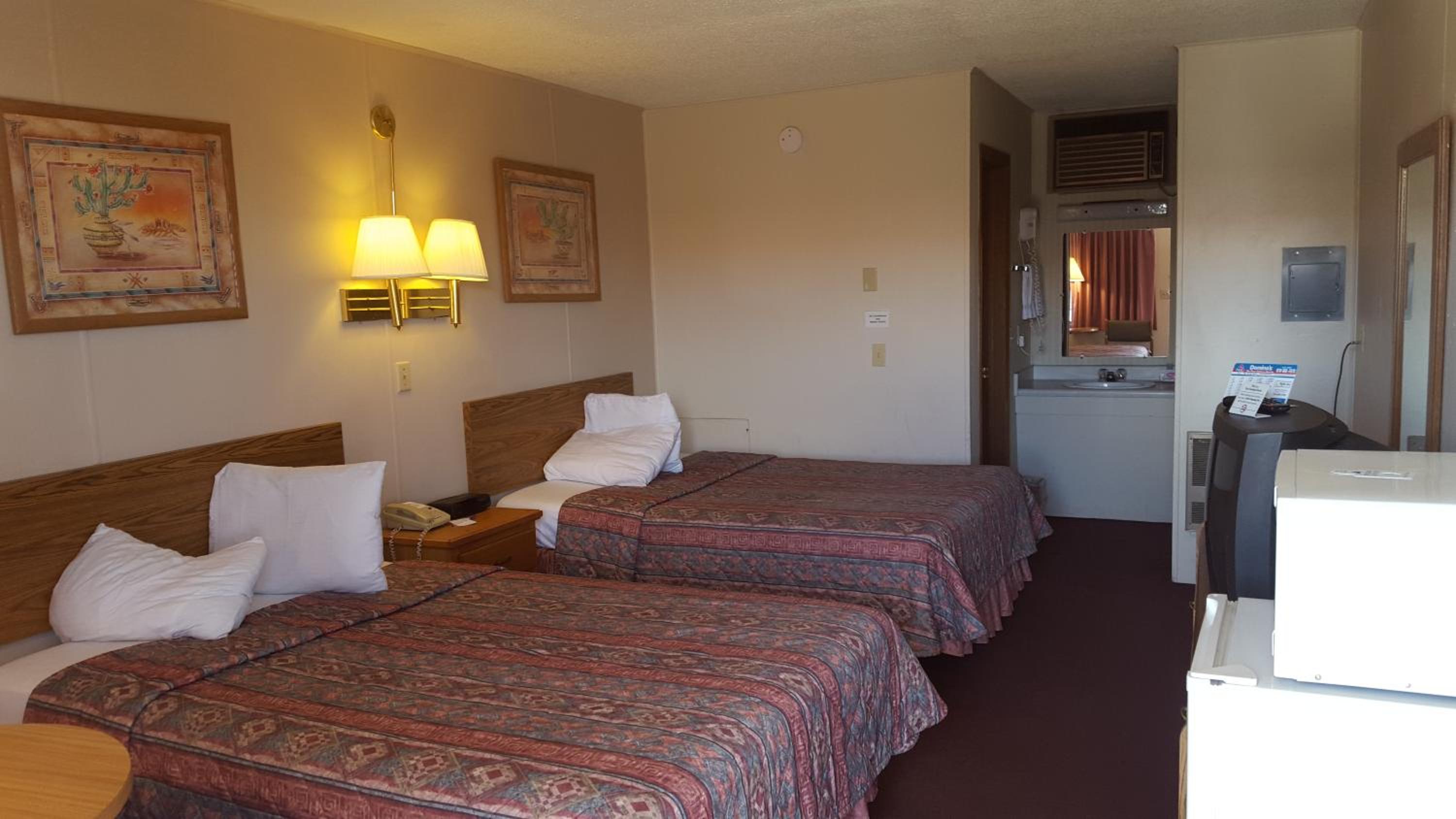 Double Room with Two Double Beds - Non-Smoking