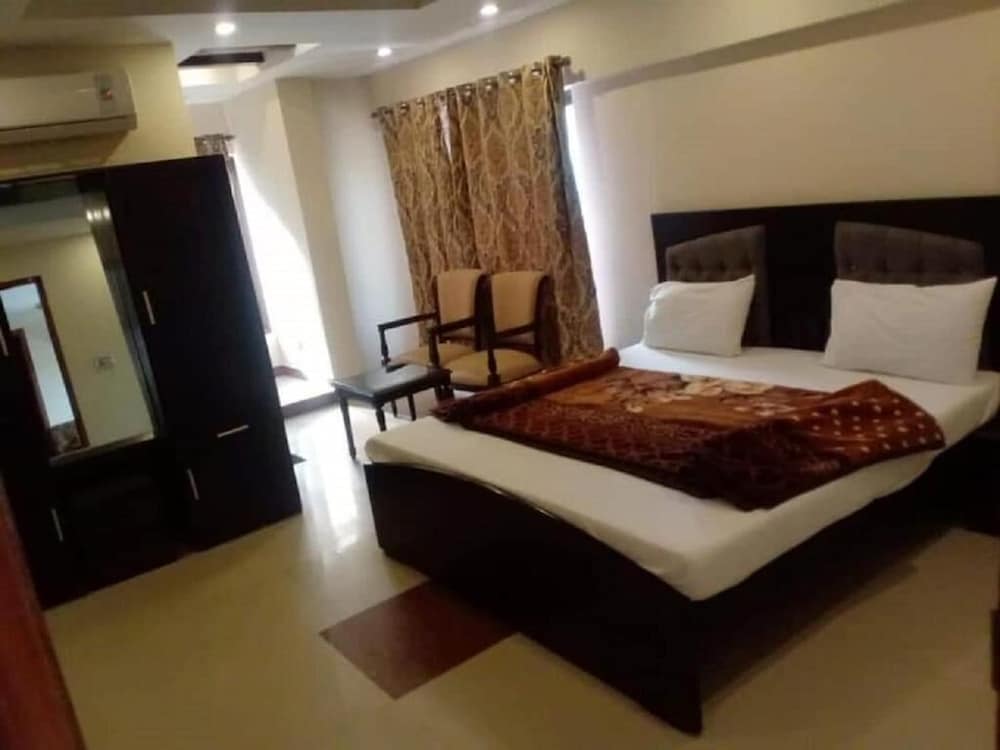 Deluxe Double Room photo 3