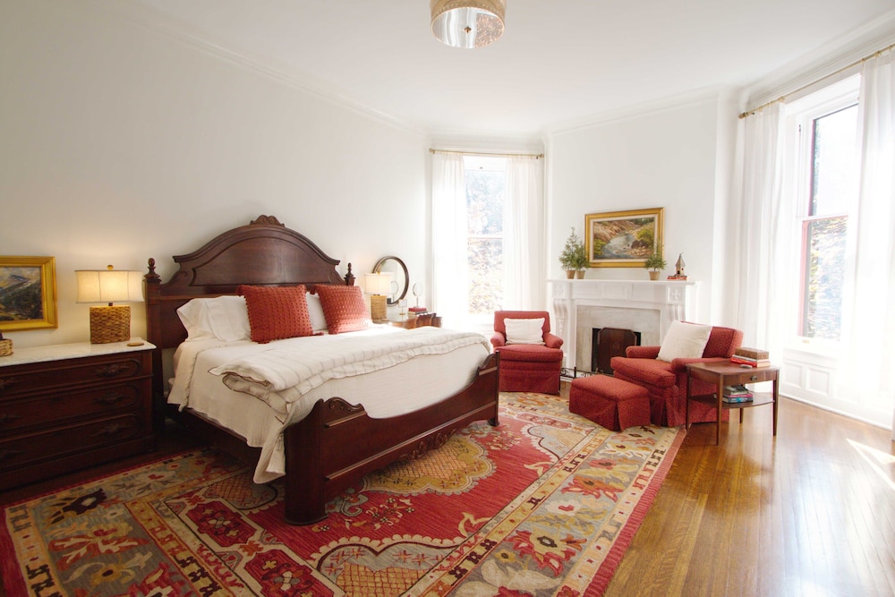 Signature Suite