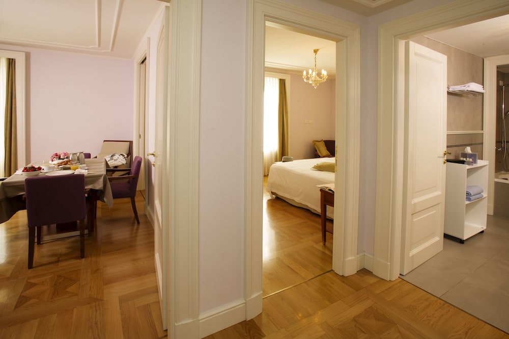 Prestige Suite Villa, SPA access included - Photo 8