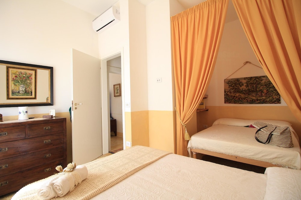 Apartment (2 Bedrooms) photo 2