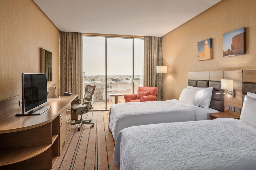 Family Room, 3 Twin Beds