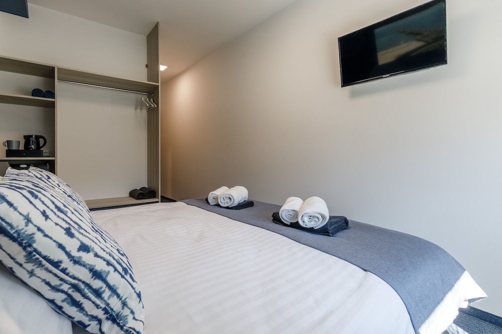 Classic Double or Twin Room - Photo 9