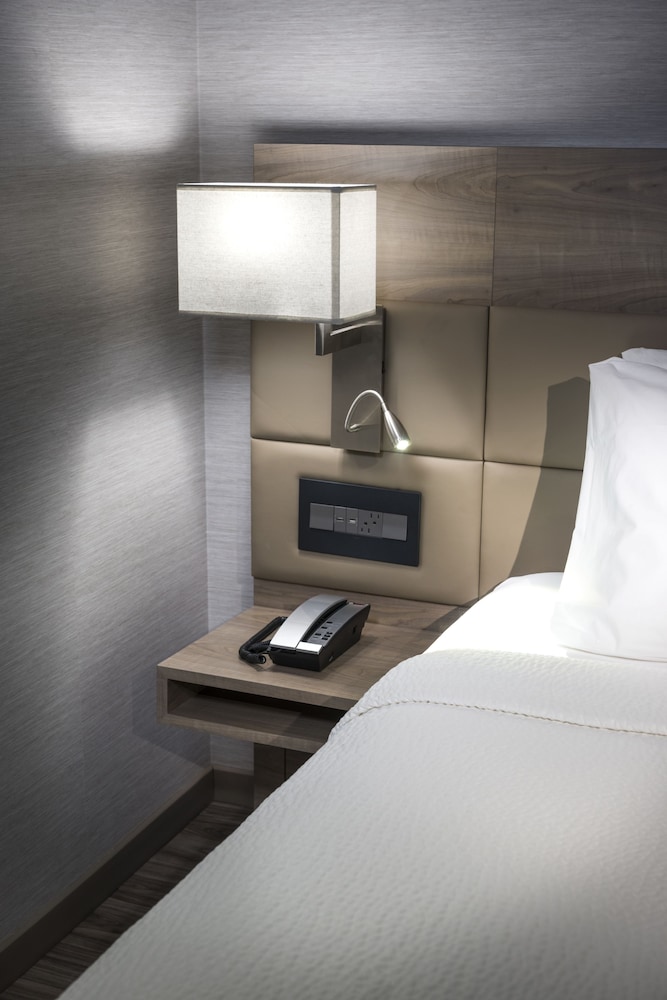 Room, 1 King Bed with Sofa bed, Corner photo 2