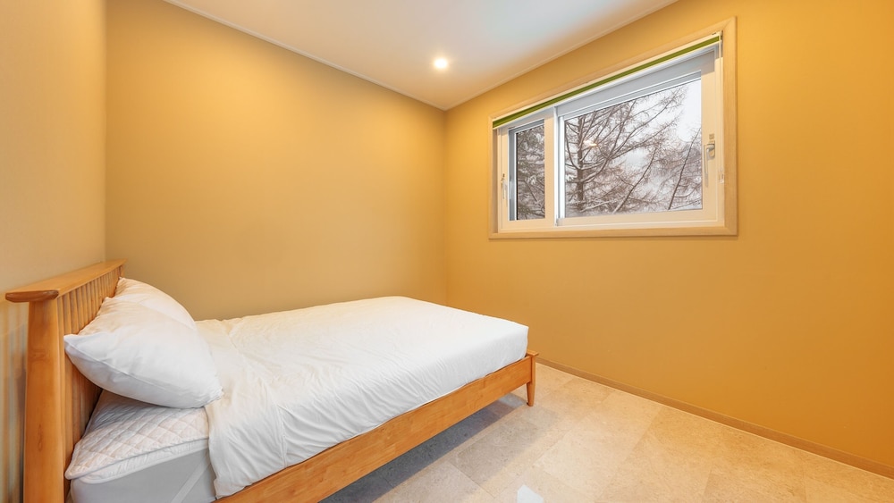 Basic Room, 2 Bedrooms (Room A(Pets Not Allowed)) photo 2