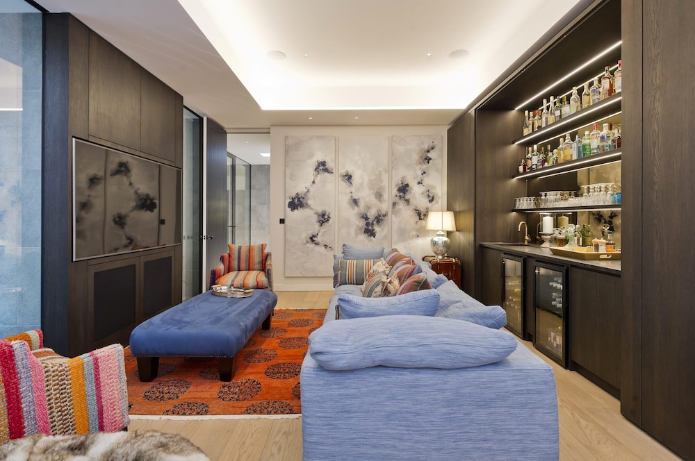 Stunning 5 bed Fulham Home w Indoor Pool Sauna and Private Garden, Photo 38