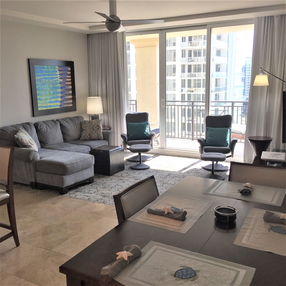Largest Condo, 2 Bedroom 2 Bath, Ocean View, Exclusive44 ft Terrace+Dining Table,Kitchen,Washer-Drye photo 2