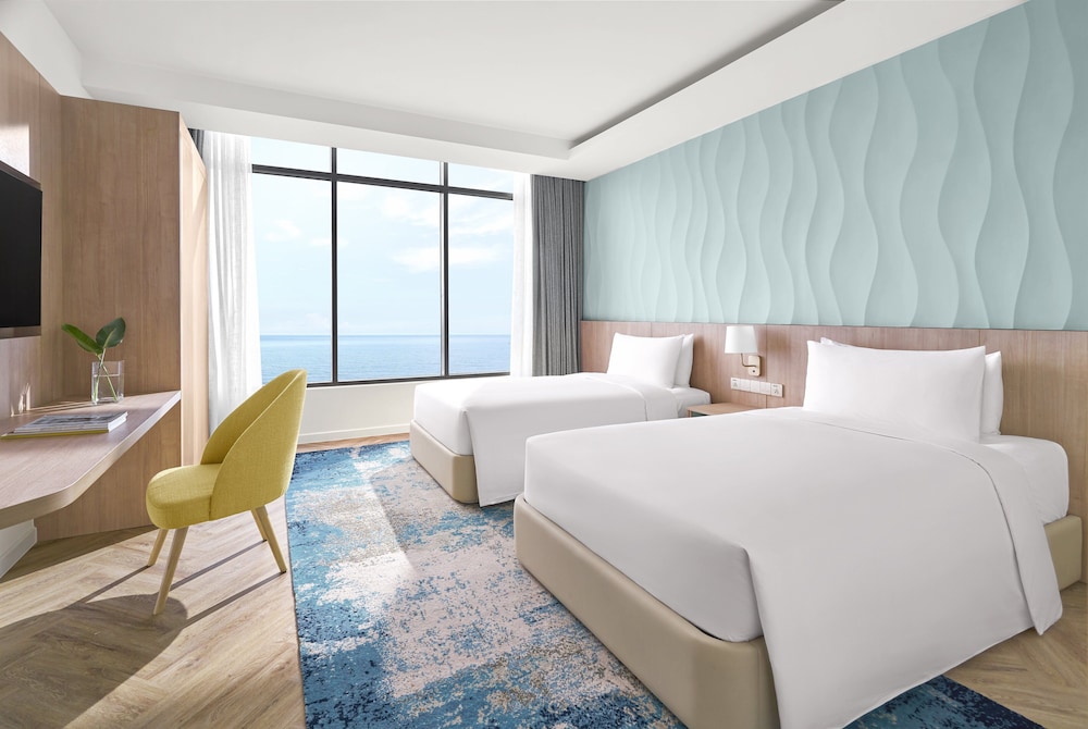 Standard Room, 2 Twin Beds, Ocean View - Photo 4