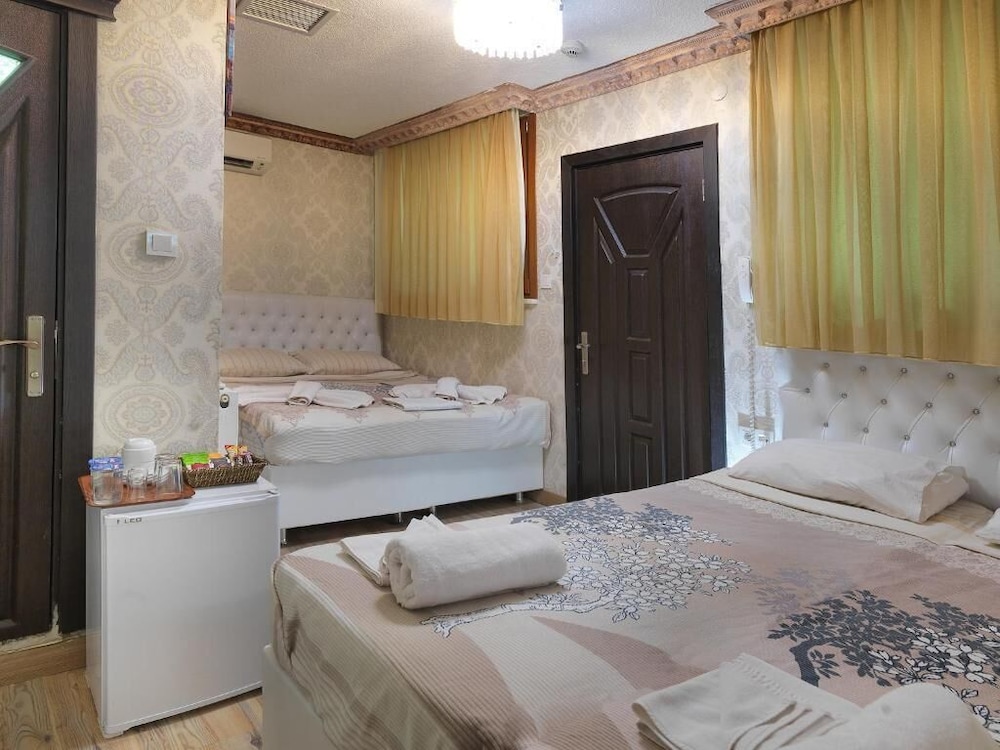 Standard Twin Room photo 3