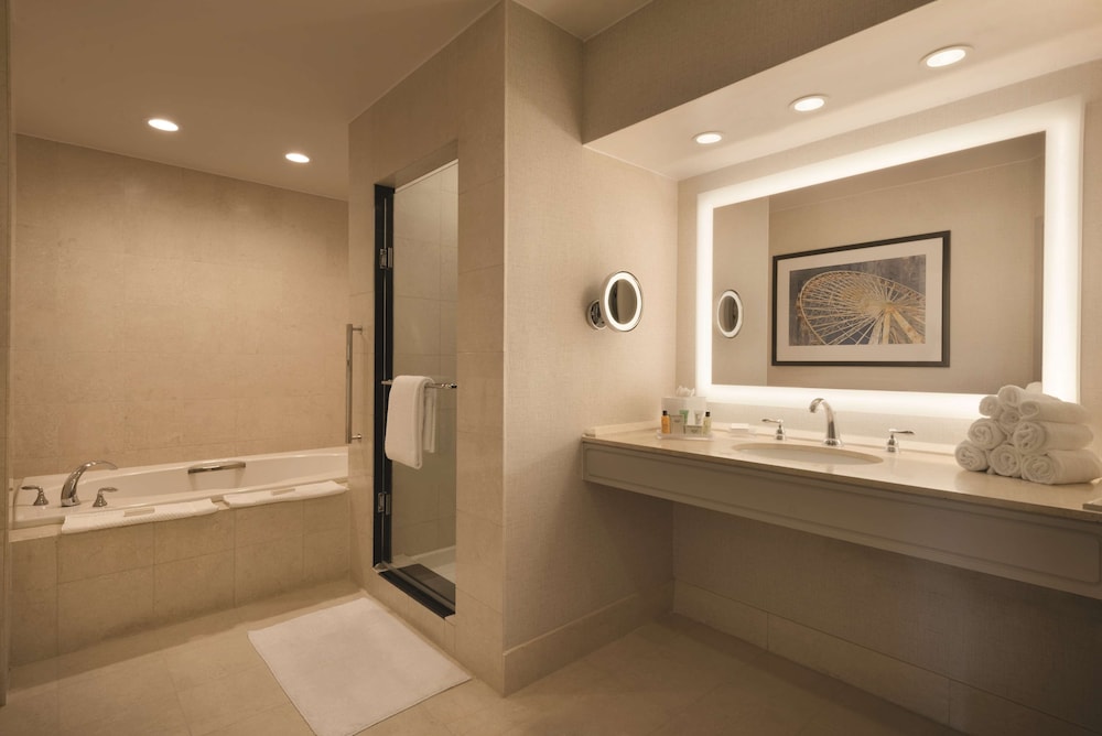 Presidential Suite, 1 King Bed, Non Smoking - Photo 7