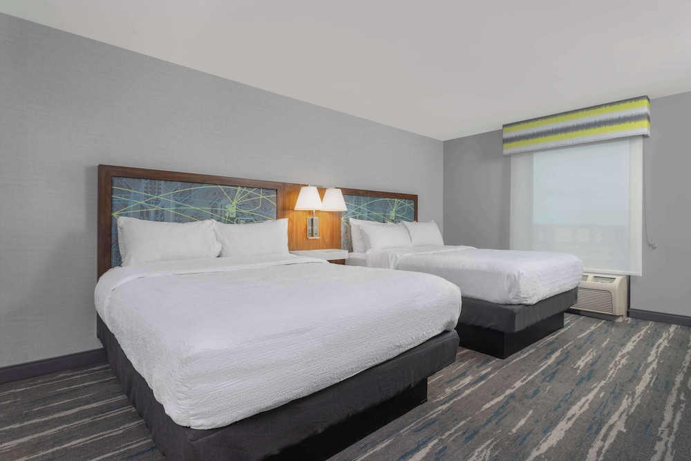 Two queen beds non smoking - Photo 3