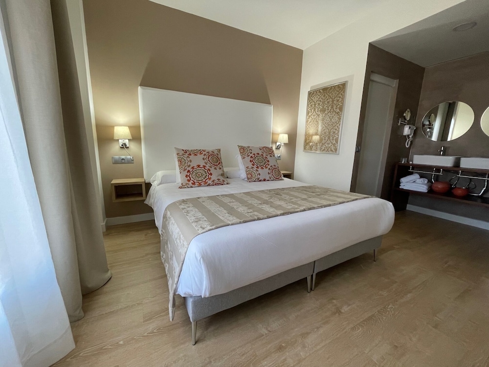 Junior Room