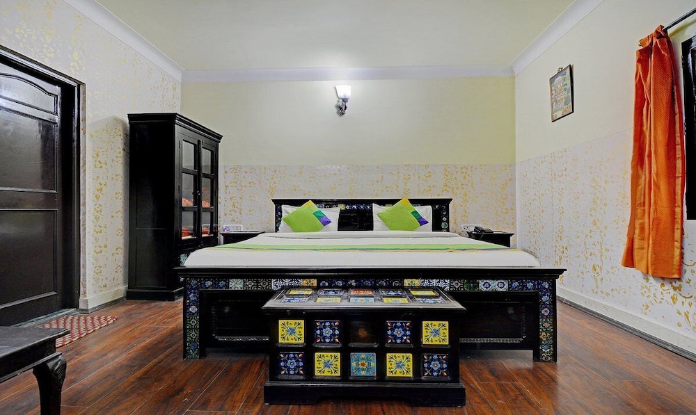 Deluxe Room - Photo 10