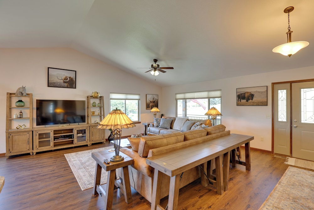 House (4 Bedrooms) photo 2