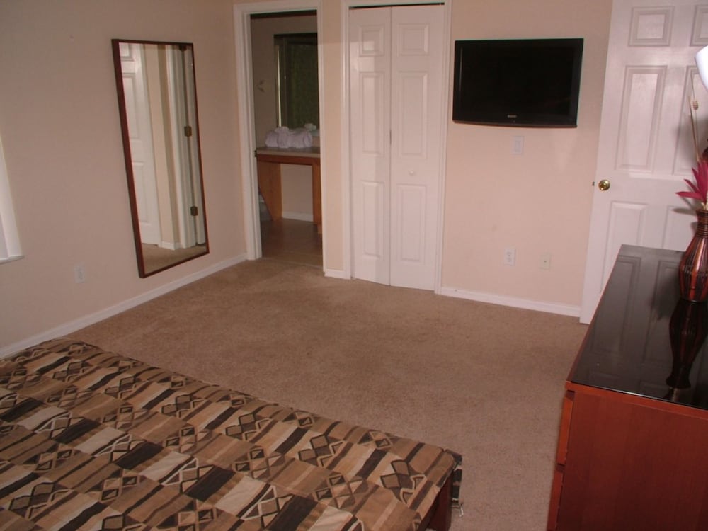 Townhome, 4 Bedrooms