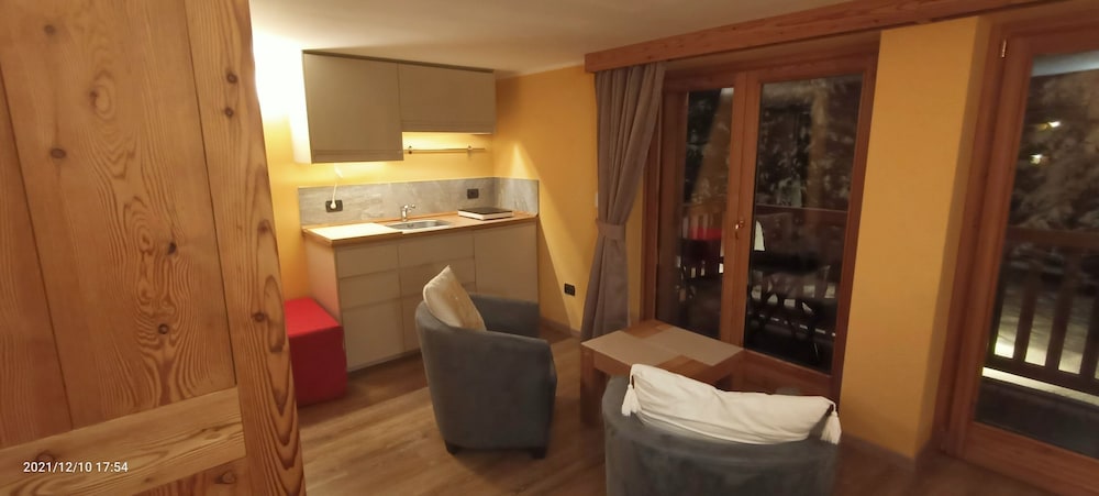 Superior Studio Suite, 1 Bedroom, Mountain View photo 2
