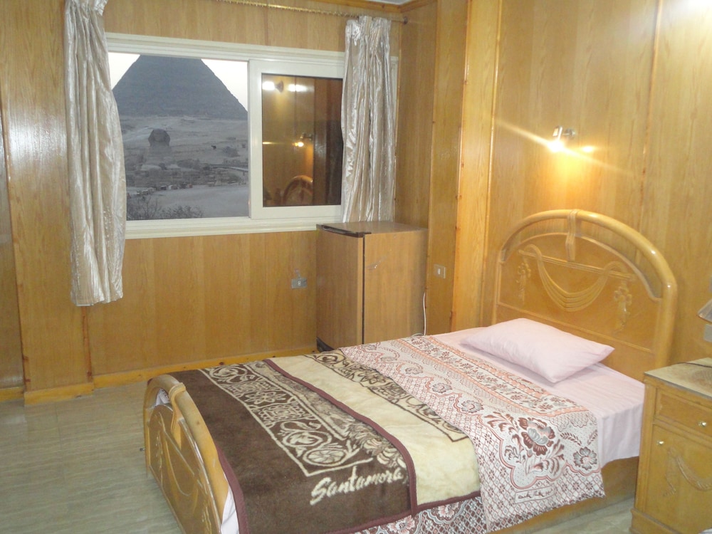Family Room, 4 Bedrooms, Non Smoking, City View photo 1