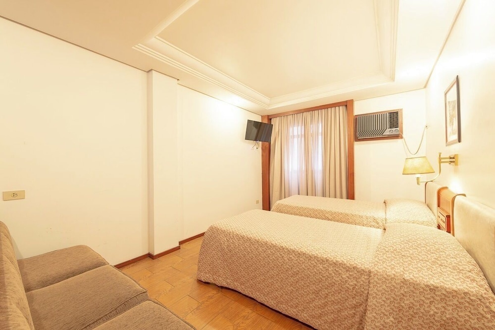 Standard Twin Room - Photo 5