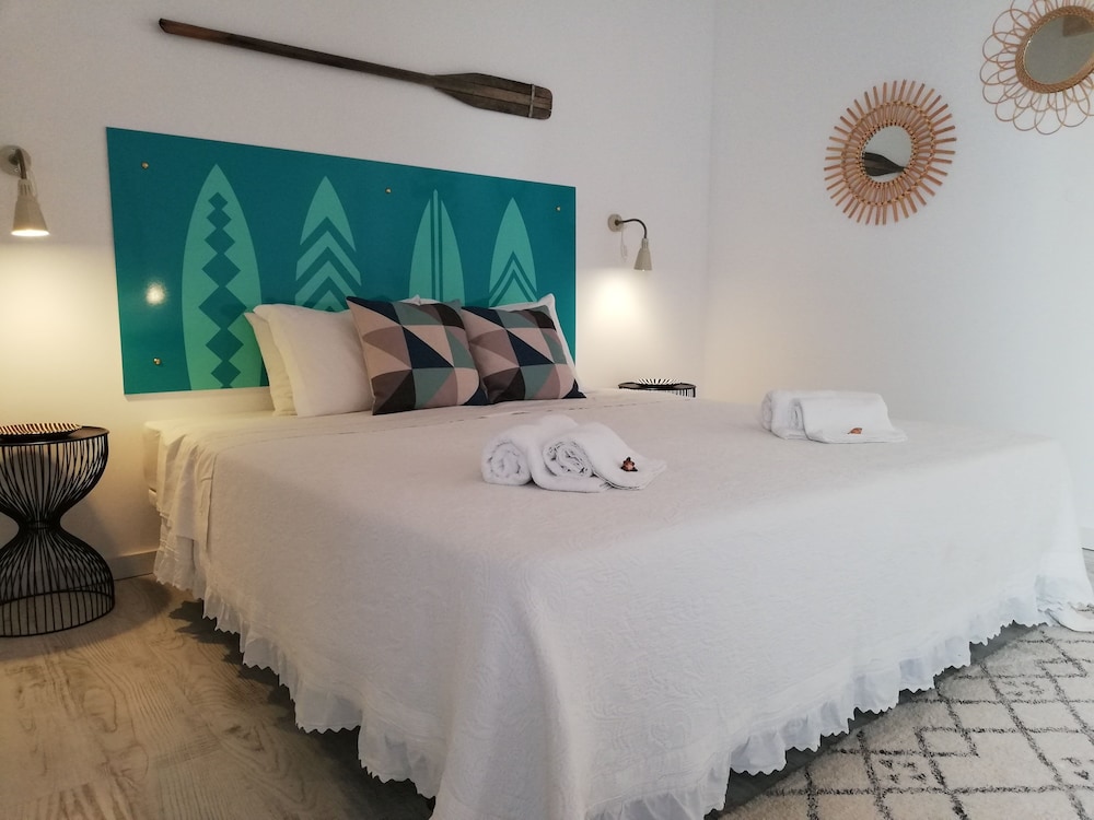 Superior Suite, 1 King Bed, Private Bathroom photo 1
