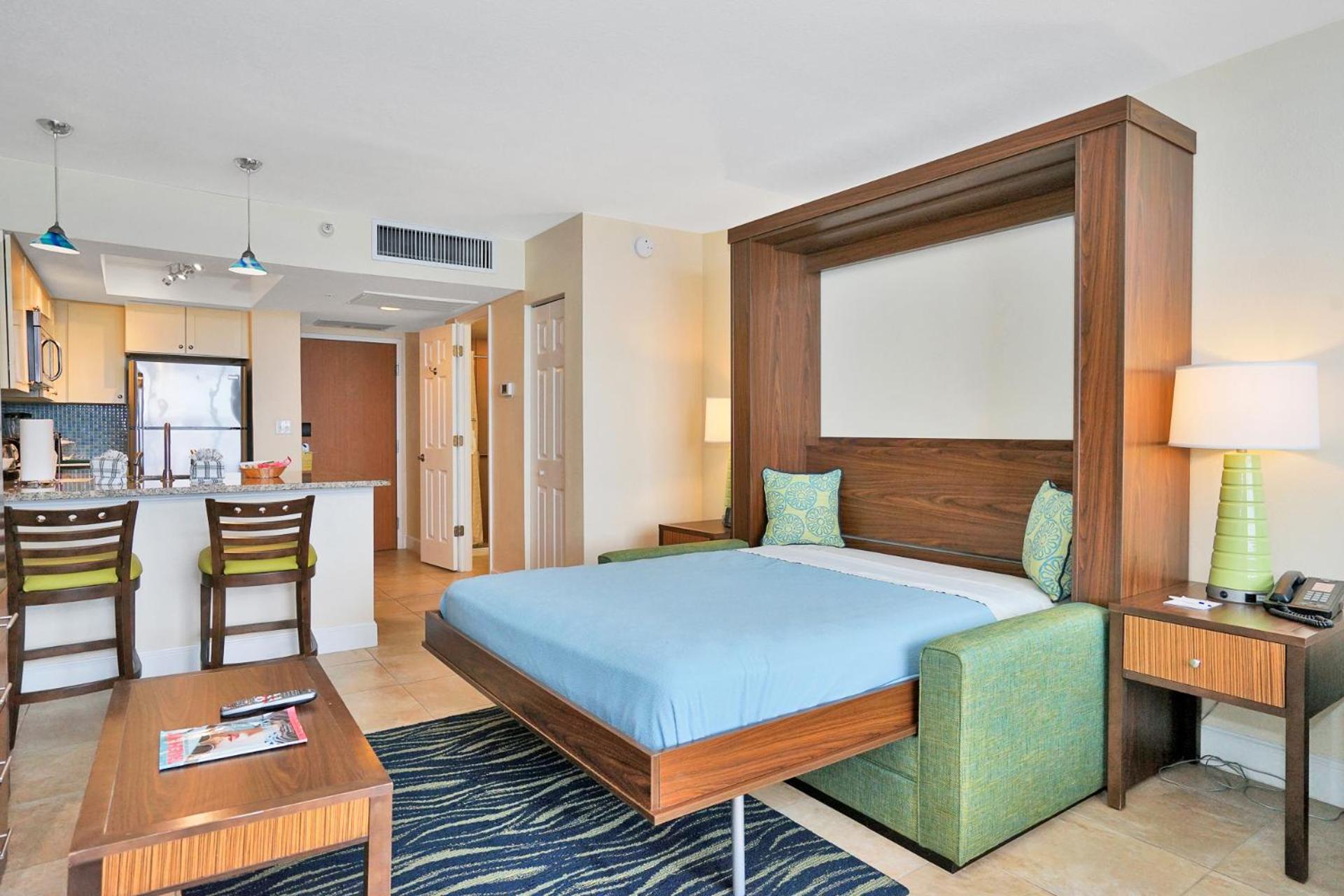 1 Queen Bed, Ocean View - Photo 2