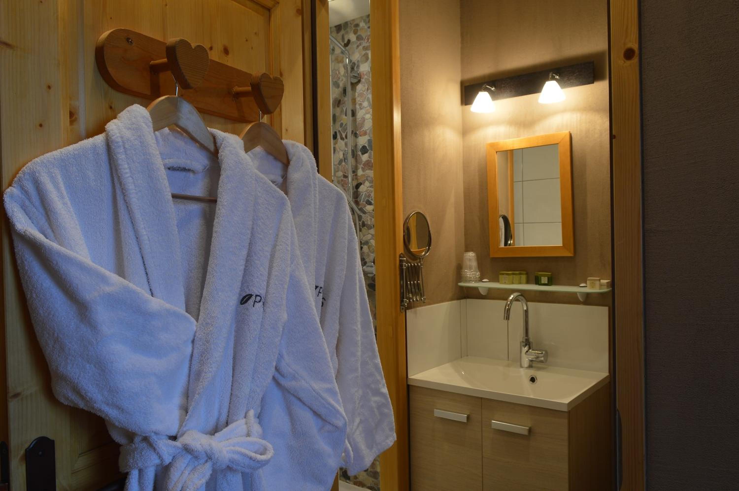 Double or Twin Room photo 2