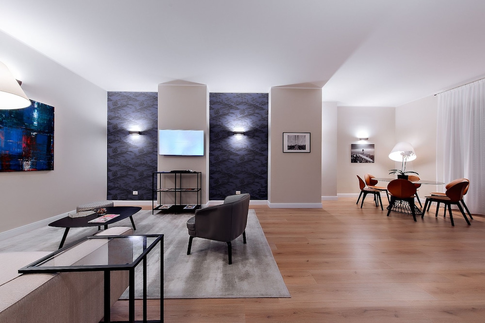 Luxury Apartment, Multiple Beds