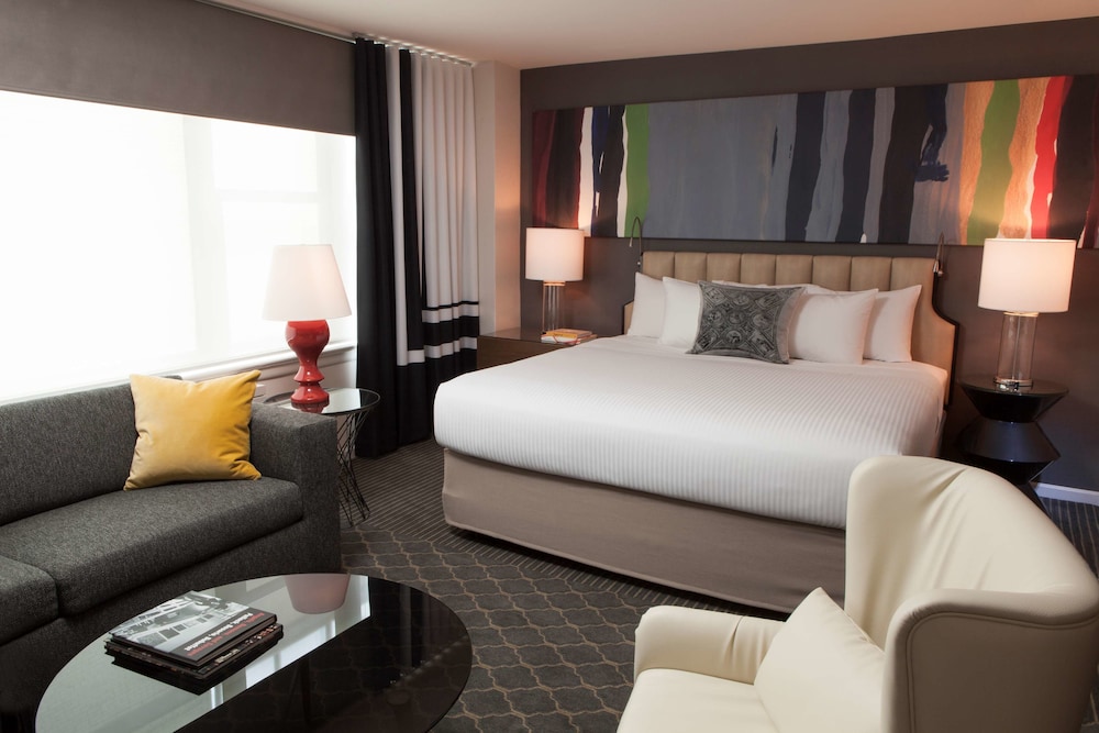 Deluxe Room, 1 King Bed