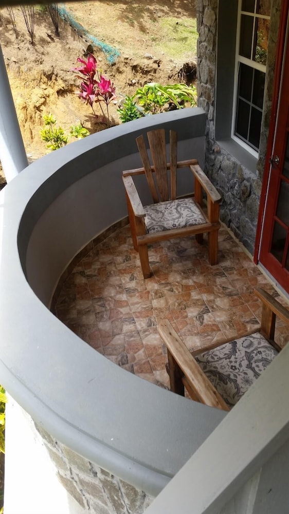 Classic Double Room, 1 Queen Bed, Ocean View photo 2