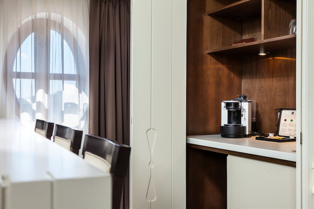 Presidential Suite (Cismigiu VIP Suite) photo 3