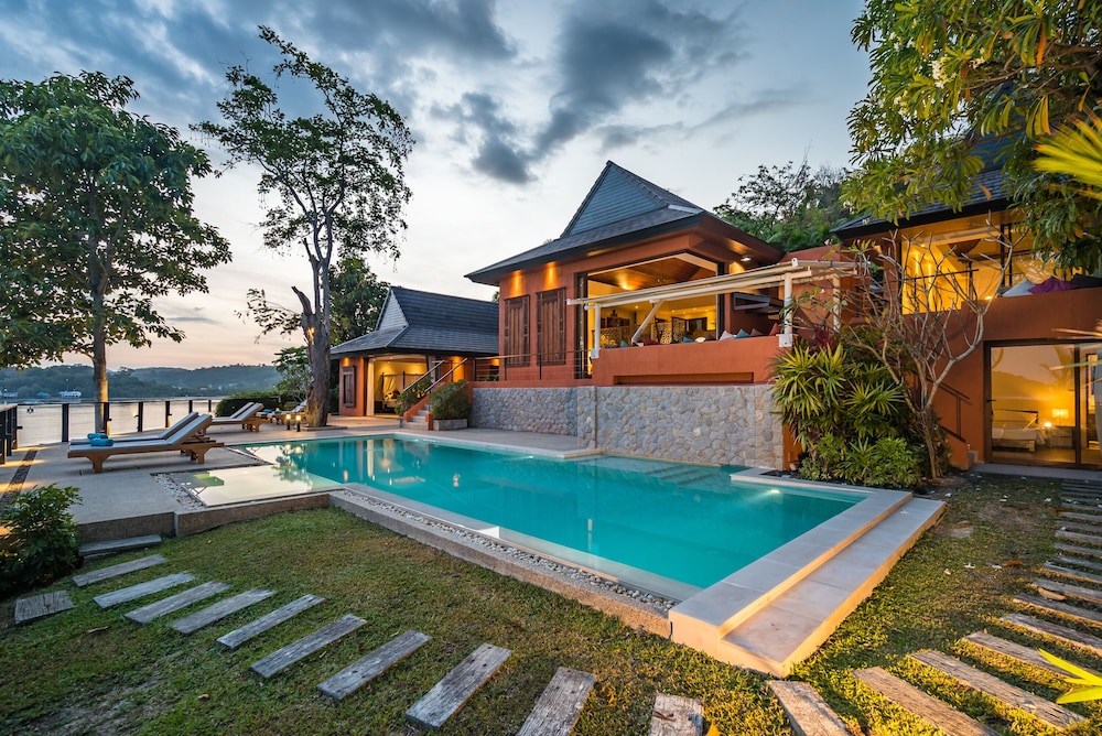 Luxury Villa, Ocean View photo 2
