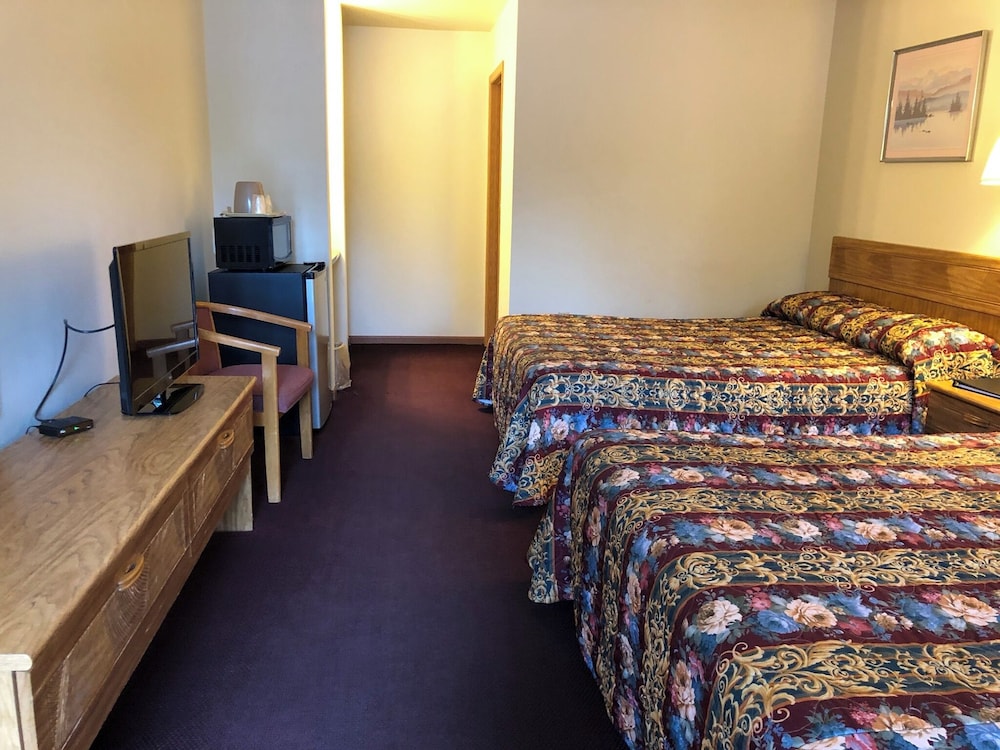 Basic Single Room, 1 Large Twin Bed photo 1