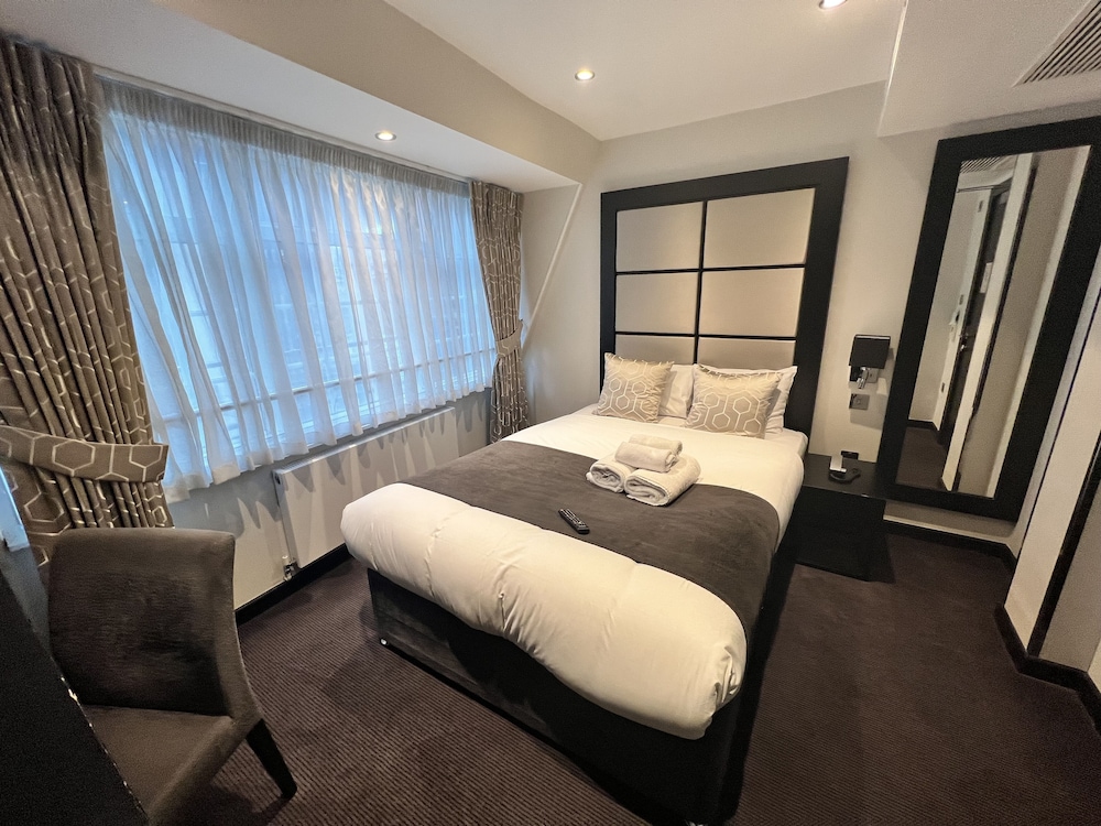 City Double Room photo 3