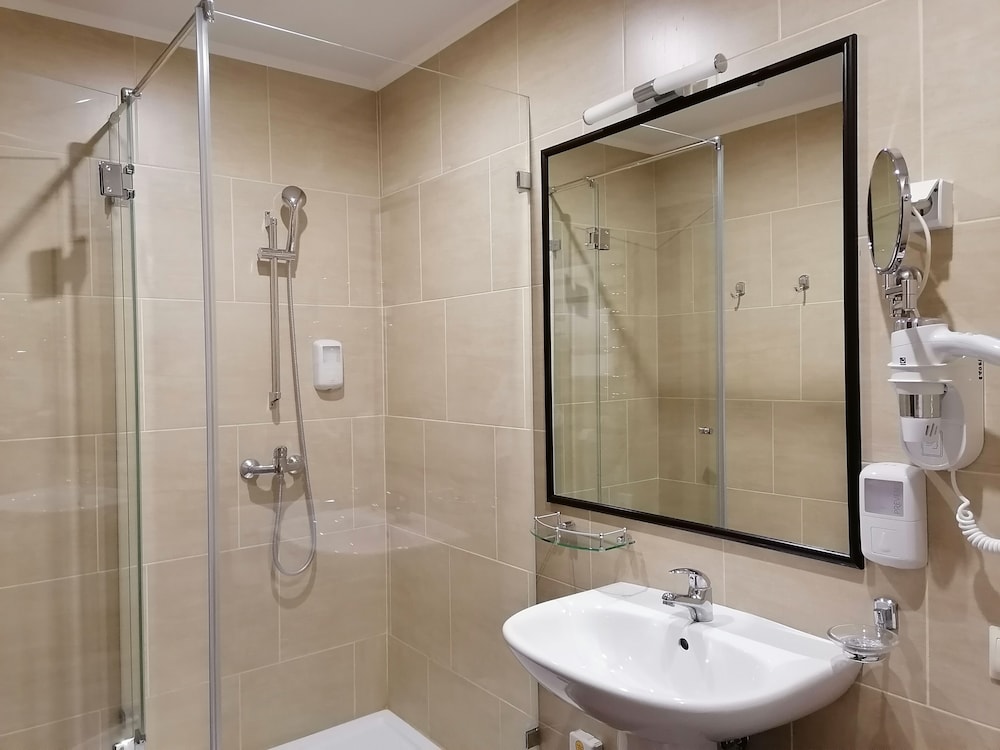 Standard Single Room, 1 Large Twin Bed photo 3