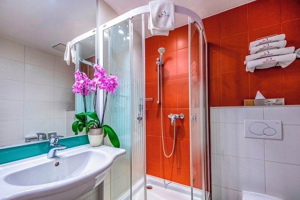 Premium Triple Room photo 2