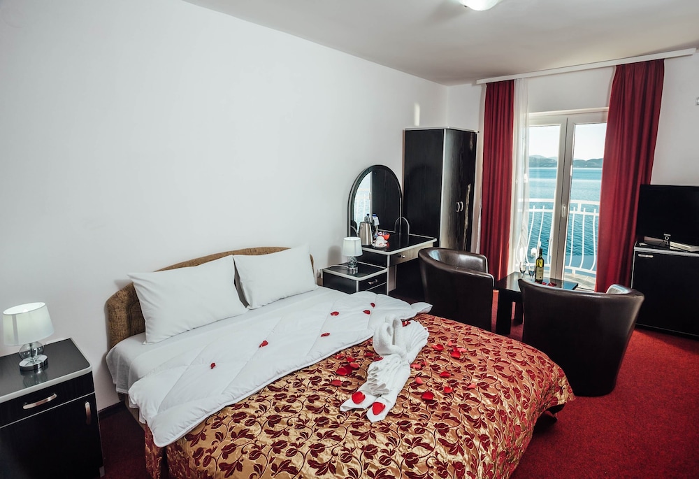 Superior Room, 1 Queen Bed, Sea View