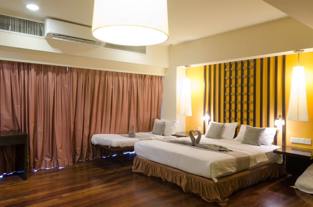 Executive Studio Suite, 1 Queen Bed, City View photo 1