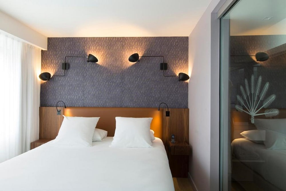 Executive Room, 1 King Bed, Non Smoking (Larger Room) photo 3