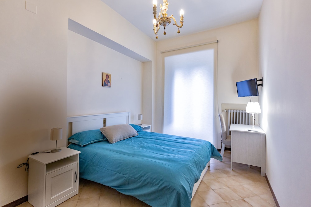 Basic Double Room photo 1