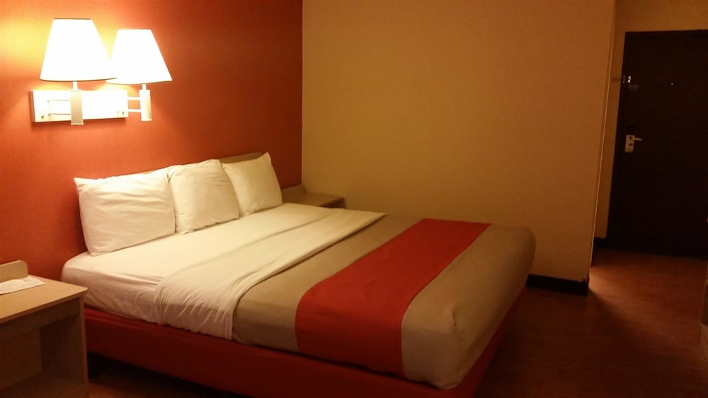 Standard Room, 2 Double Beds, Non Smoking photo 2