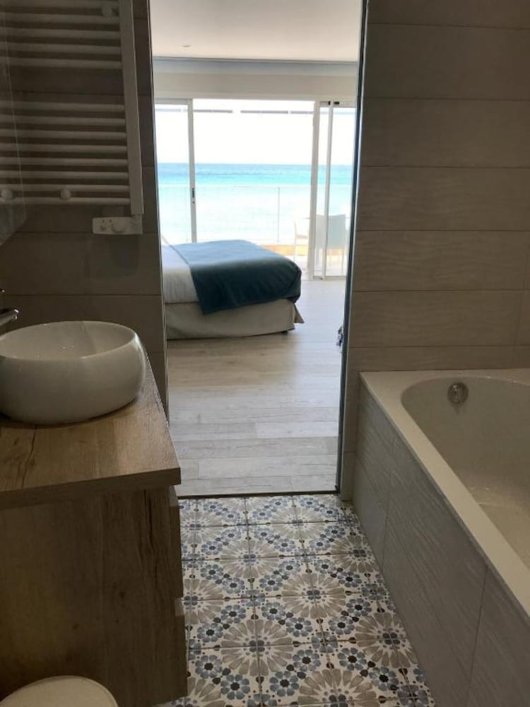 Suite, Balcony, Sea View photo 3