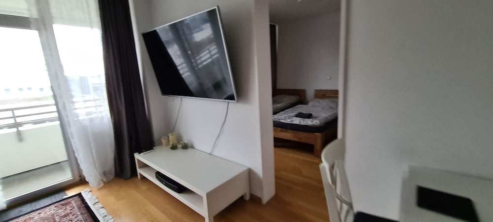 Egenskaber ved Godt Og Nat, Billede 7