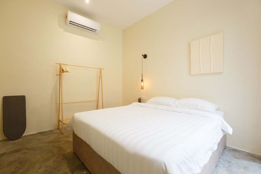 Deluxe House, 2 Bedrooms photo 3